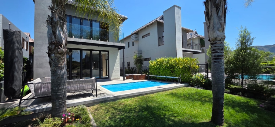 To Let 3 Bedroom Property for Rent in The Islands Estates North West